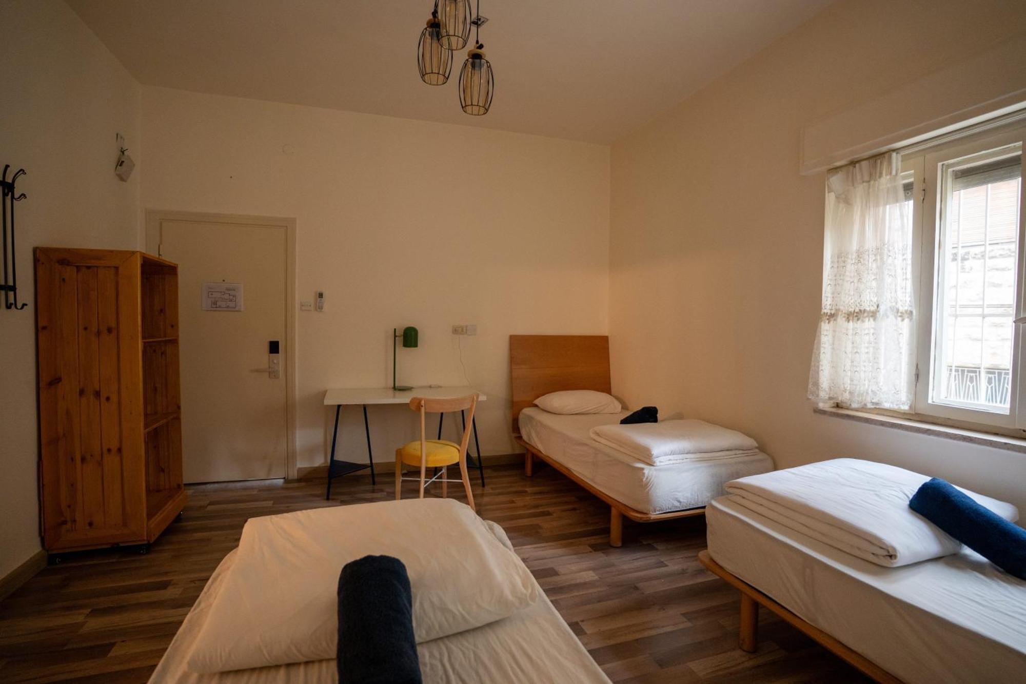 Battuta Hostel Amán Habitación foto