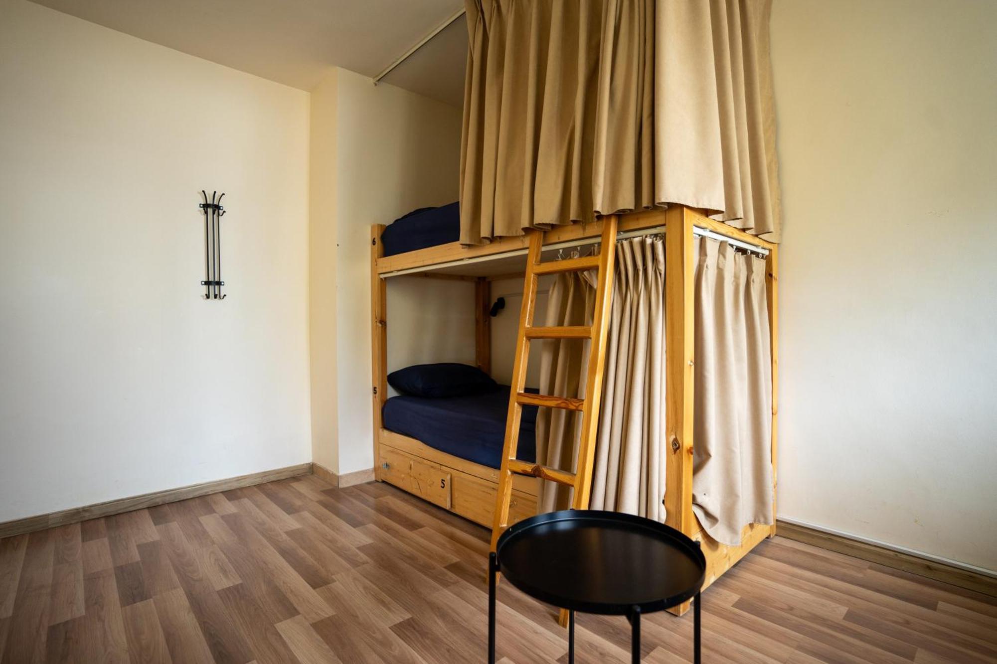 Battuta Hostel Amán Habitación foto